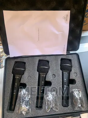 Behringer 3in1 Briefcased Cord Microphone