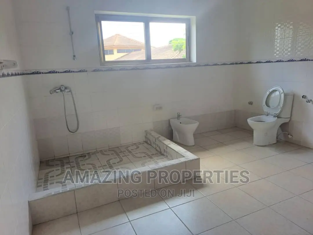 6bdrm House in Cantonments for rent