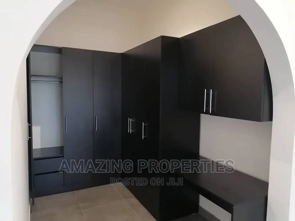 4bdrm House in Cantonments for rent