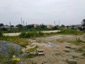 Plots for Sale at East Amrahia Close to New China Mall