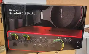 Focusrite Scarlett 2i2 Studio Bundle 4th Gen