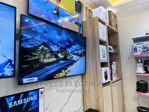 Get a Slim Sleek UHD Smart LG 55”UQ75