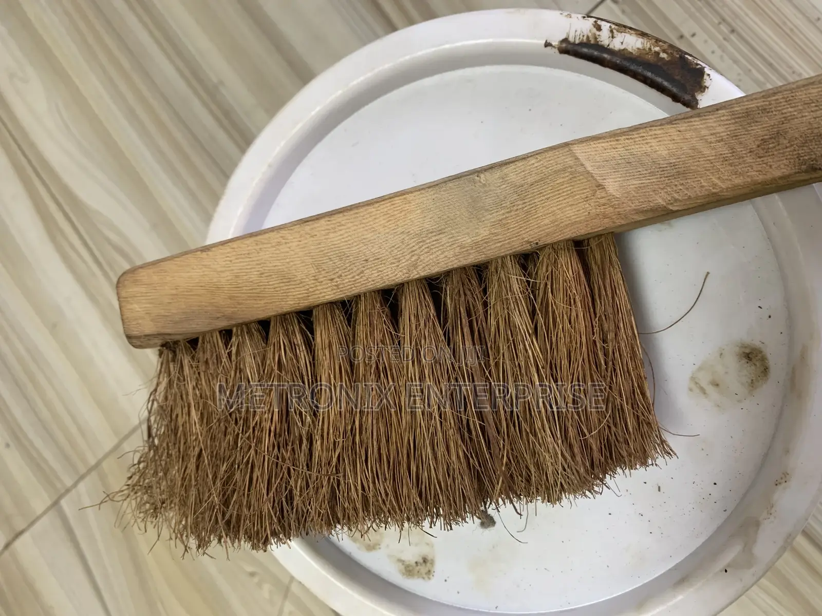 Damproof Bitumen Brush