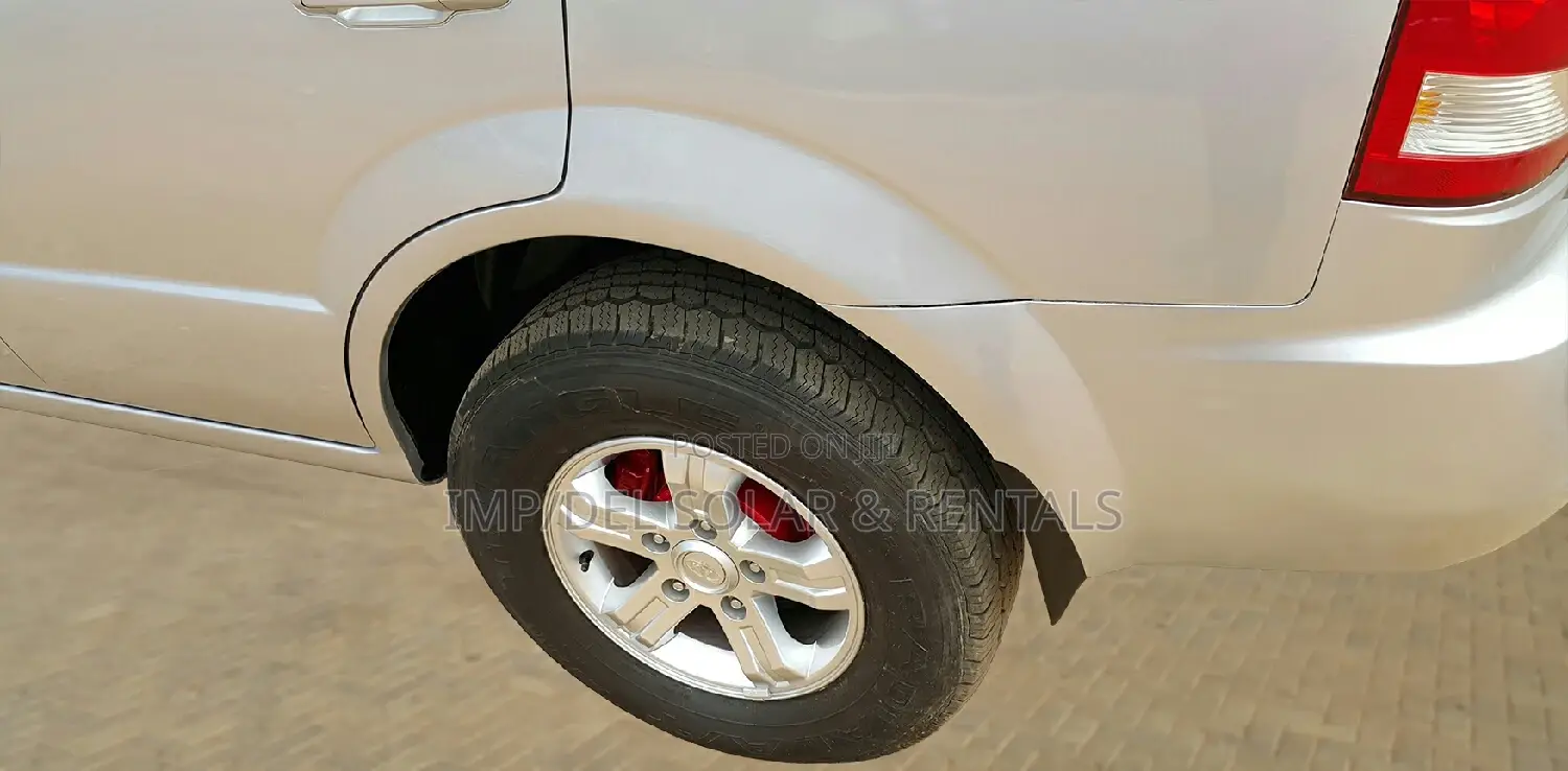 Suv Car for Rentals - Kia Sorento - Car Hire