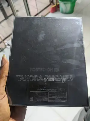 New Samsung Galaxy Z Fold4 256 GB Black