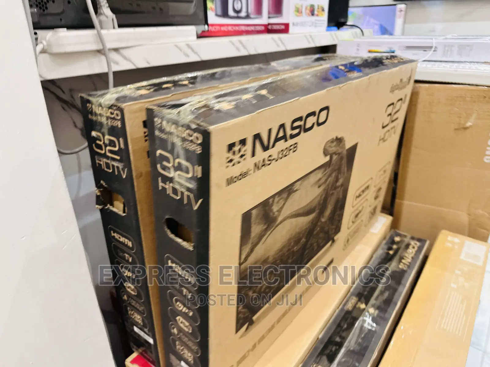 Ultra Clean Display FHD Satellite Digital Nasco 32