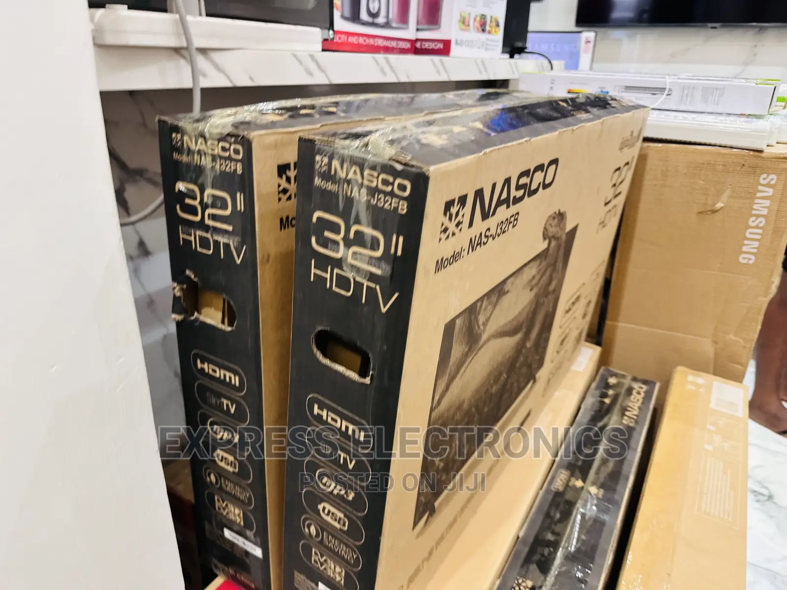 Ultra Clean Display FHD Satellite Digital Nasco 32