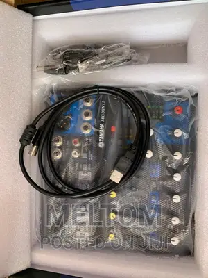 Yamaha Mg08xu 8channels Professional Mixer