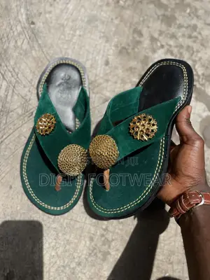 Green Suede Modern Ahenema/Chawchaw
