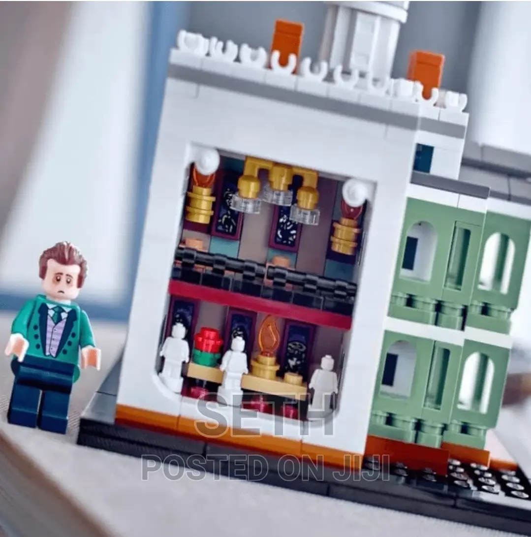 LEGO Disney Mini Enchanted Mansion # 40521 - 680 Pieces
