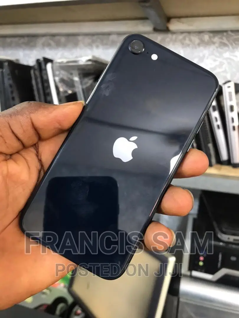 New Apple iPhone SE (2020) 64 GB Black