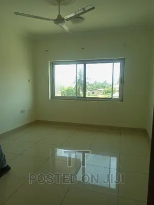3bdrm Apartment in Teshie Estate for rent