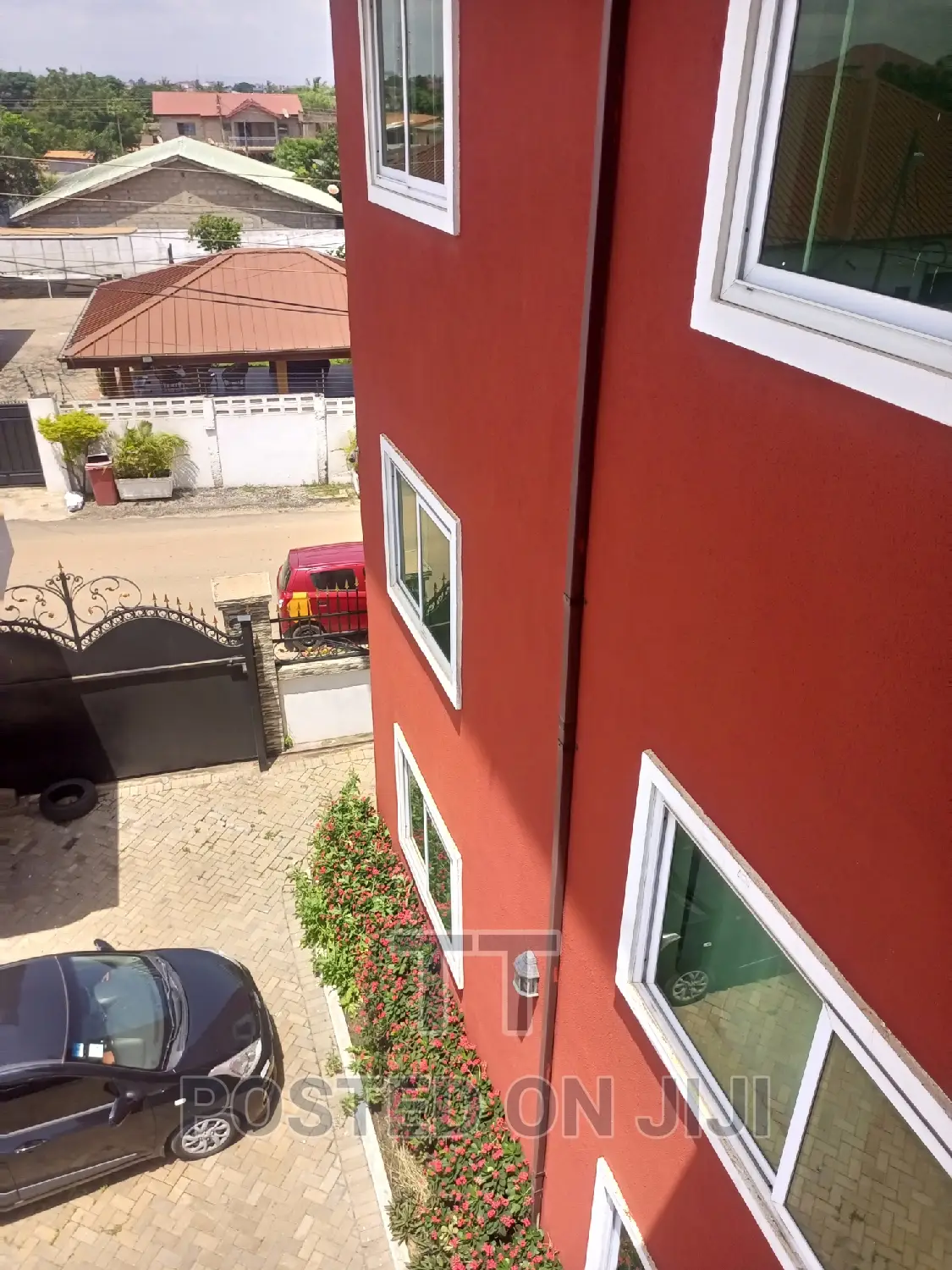 3bdrm Apartment in Teshie Estate for rent