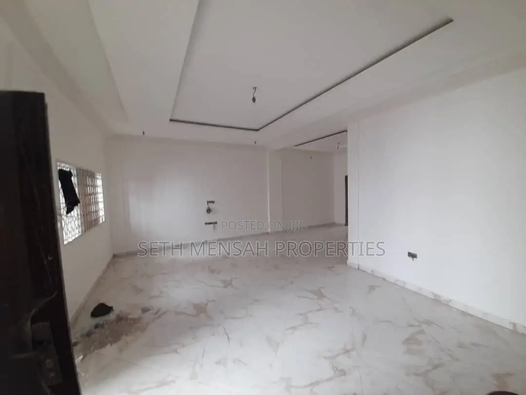 3bdrm Apartment in Skm, North Legon for rent