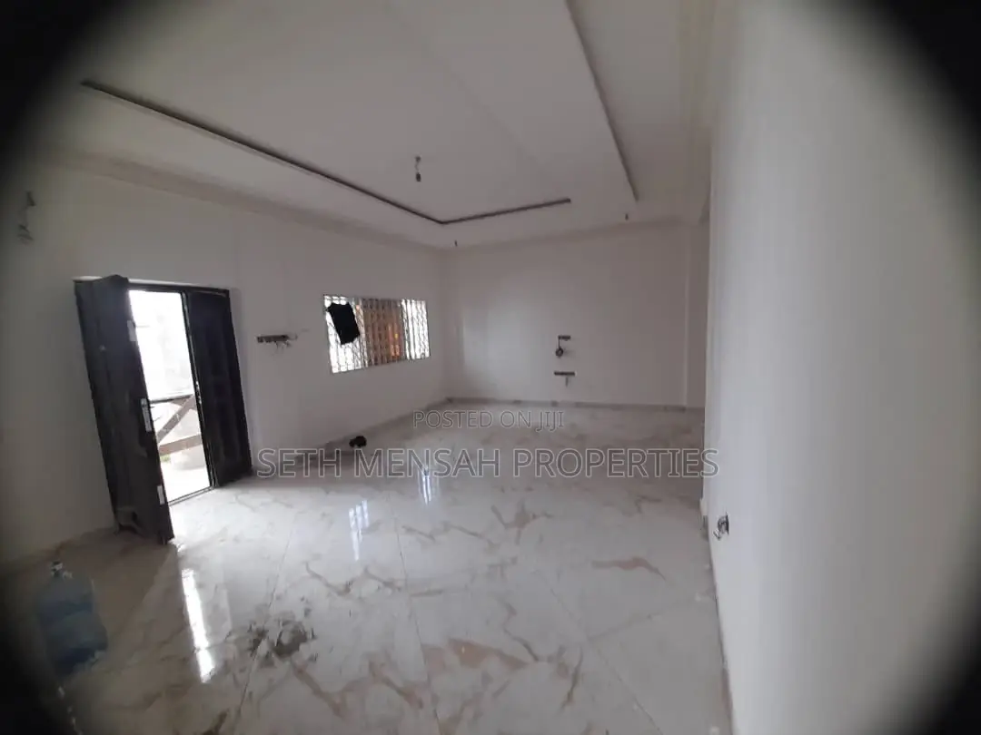 3bdrm Apartment in Skm, North Legon for rent