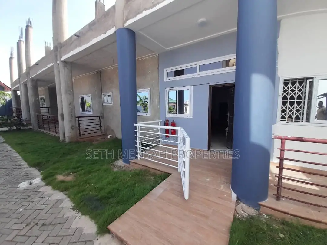 3bdrm Apartment in Skm, North Legon for rent