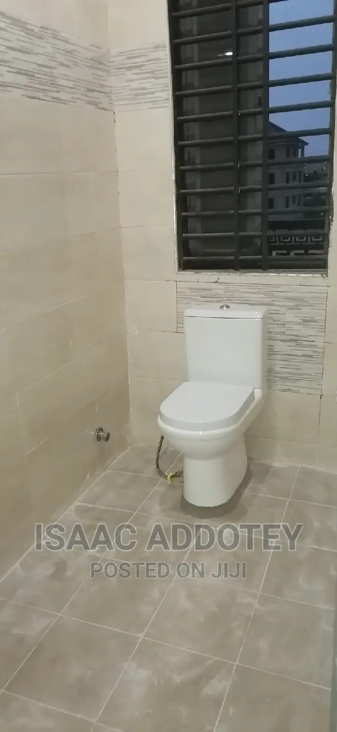 3bdrm Apartment in Adogono, Spintex for rent