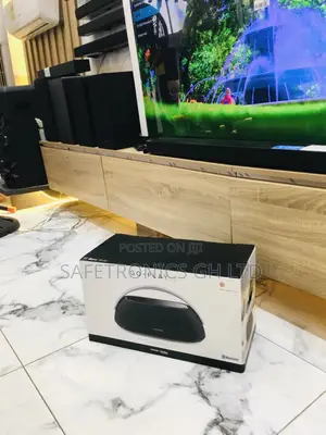 Grab Wireless Harman Kardon Bluetooth Go + Play 3 Speaker 