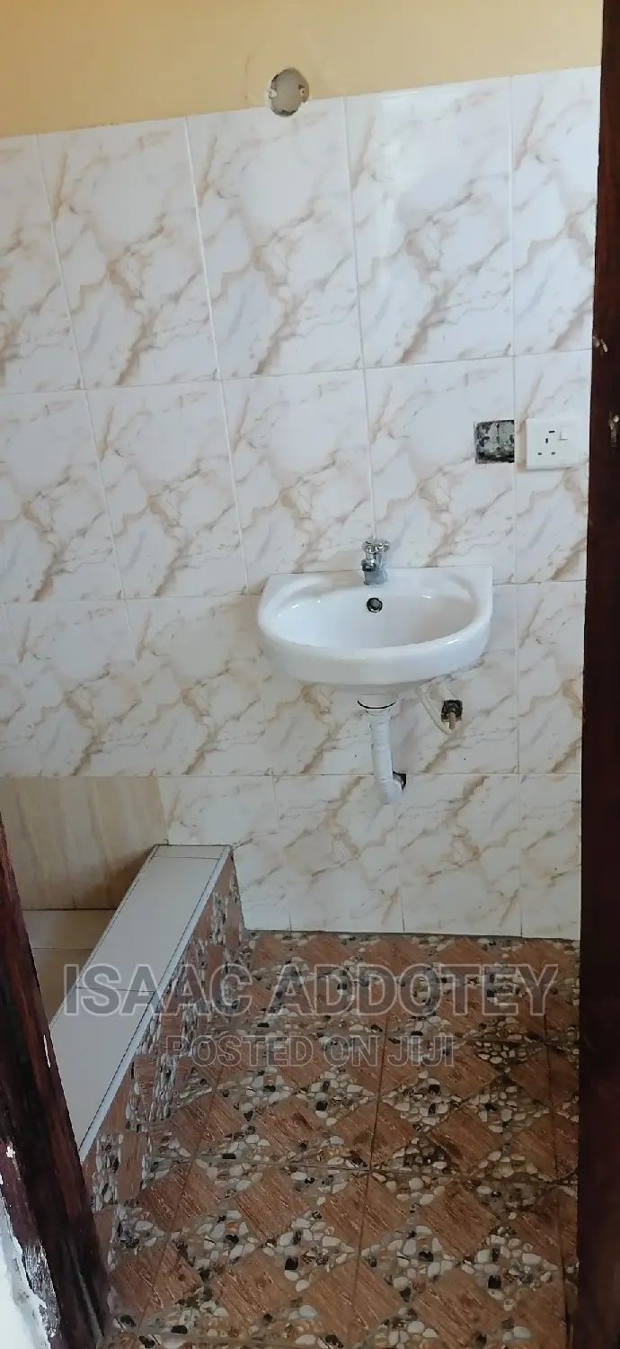 2bdrm Apartment in Spintex Coastal for rent
