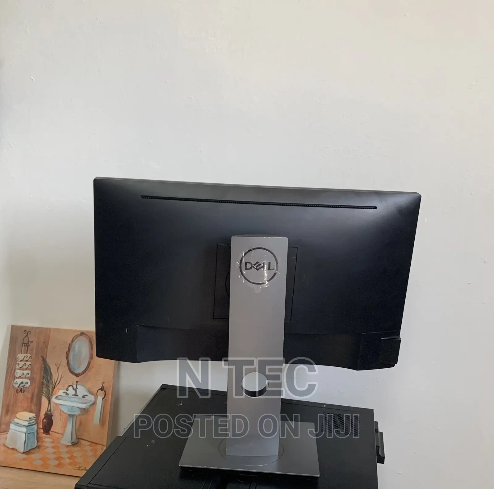 Dell 22 Inches Monitor HDMI