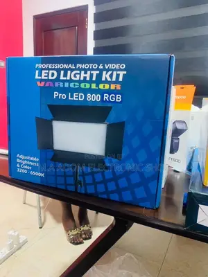 Extremely Quality Professional Photo and Vidoe Led Light Kit