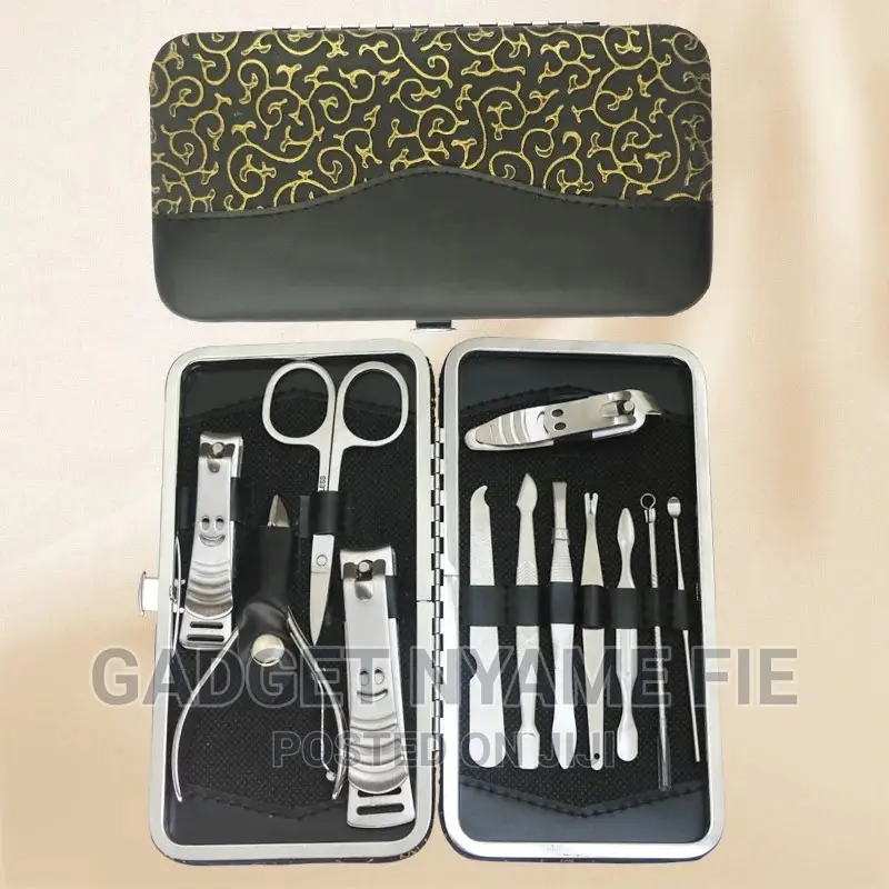 Personal Manicure / Pedicure Set