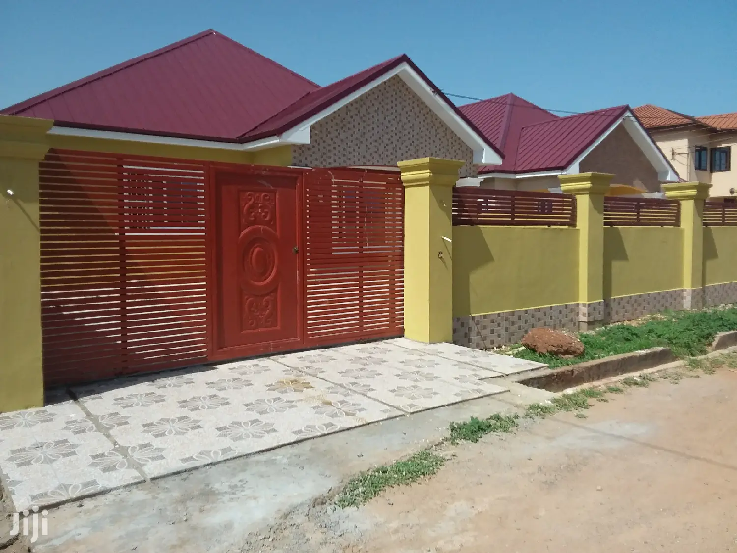 3bdrm House in Bronko Housing, Accra Metropolitan for rent