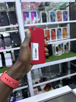 New Apple iPhone SE (2020) 64 GB Red