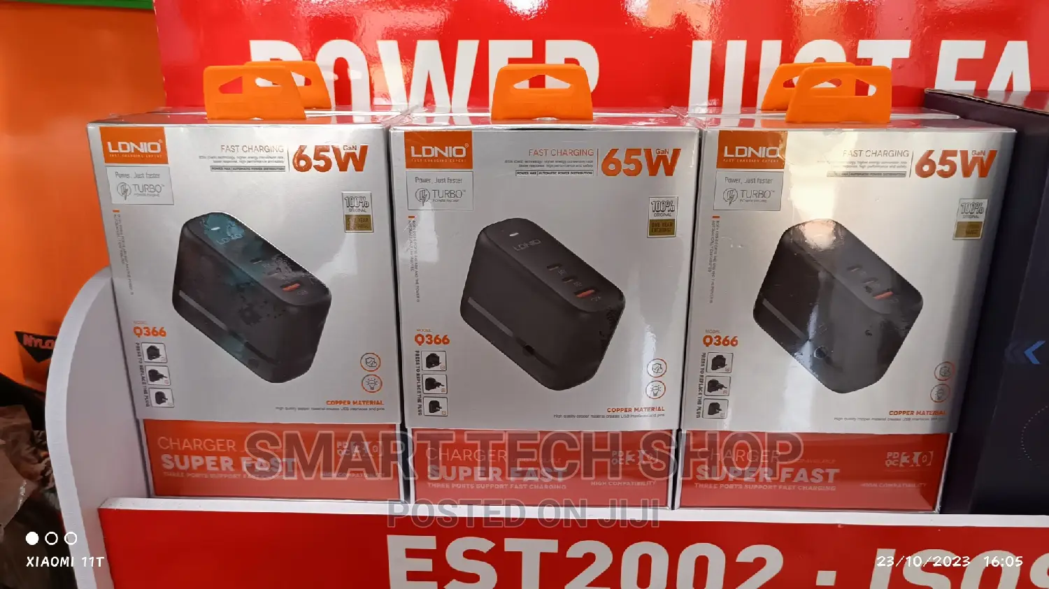 65 Watts LDNIO Heavy Duty Power Adapter Laptops, Phones, Tab