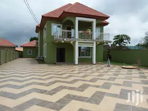 5bdrm House in Bronko Housing, Accra Metropolitan for sale