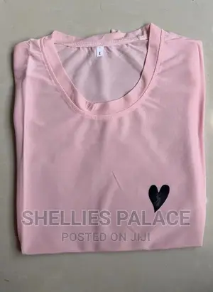Women Heart Print Asymmetric Tee Blouses