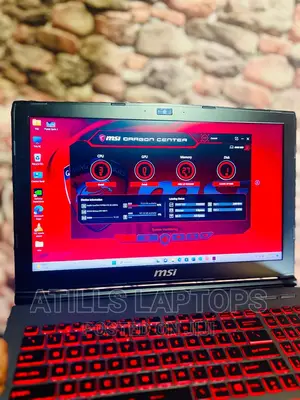 Laptop MSI GF62 8RD 16GB Intel Core I7 SSHD+SSD 1.5T