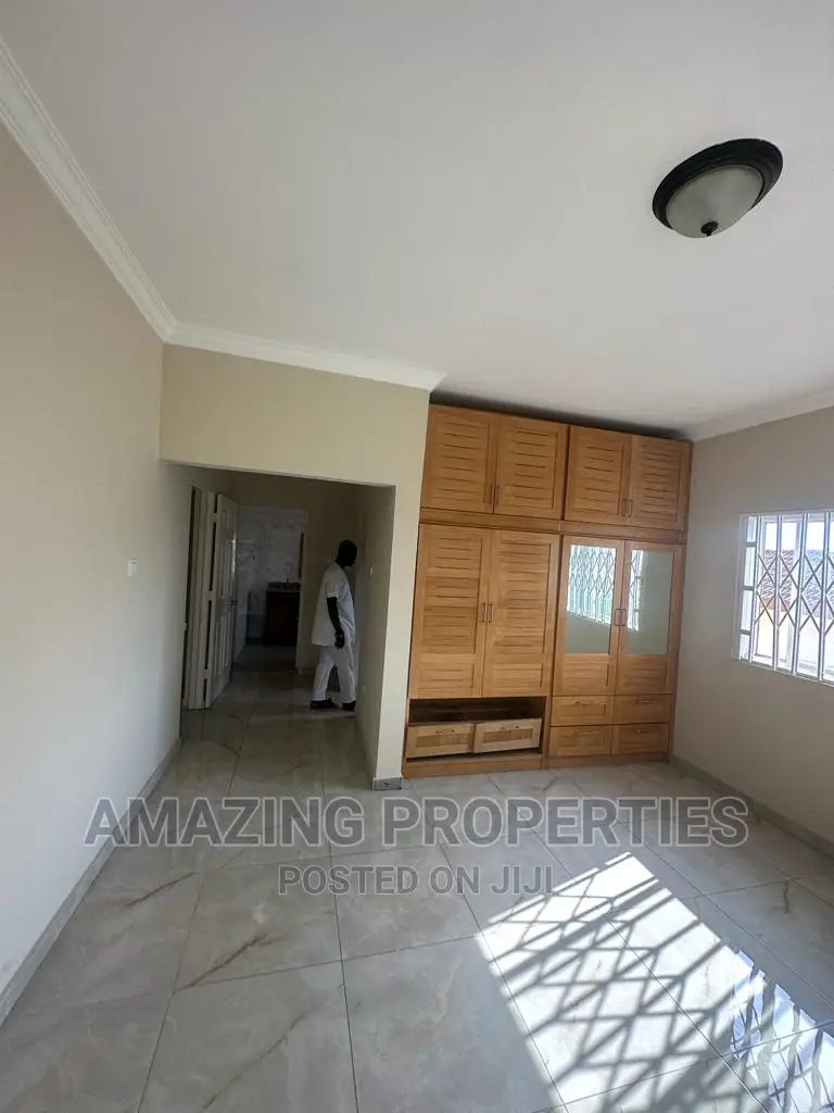 4bdrm House in Spintex for rent