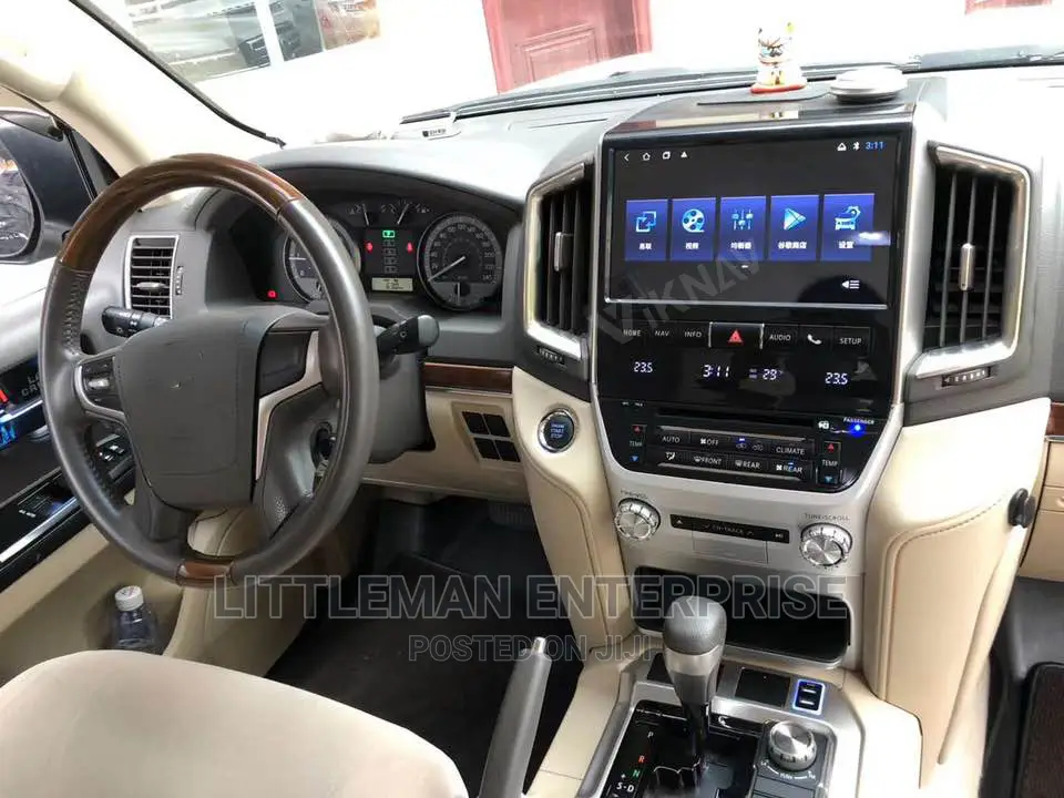 Toyota Land Cruiser GXR 2008-2015 Android Player