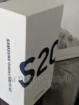 New Samsung Galaxy S20 FE 5G SD865 128 GB Blue