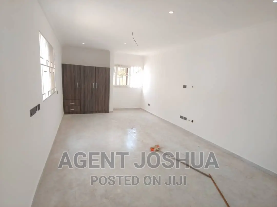 4bdrm House in Manet Court Estate for rent
