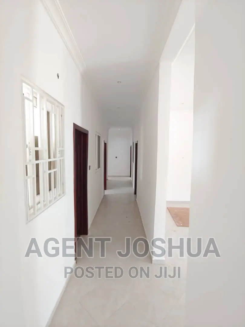 4bdrm House in Manet Court Estate for rent