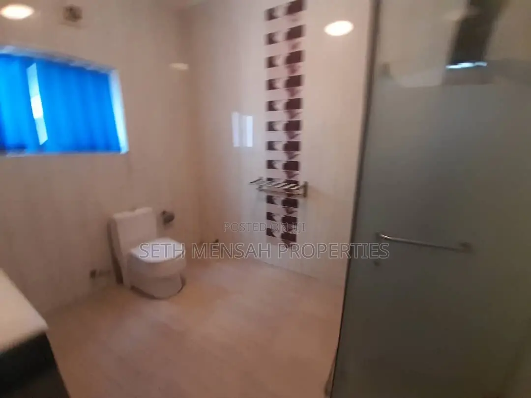 Furnished 5bdrm House in Skm Property, Cantonments for rent
