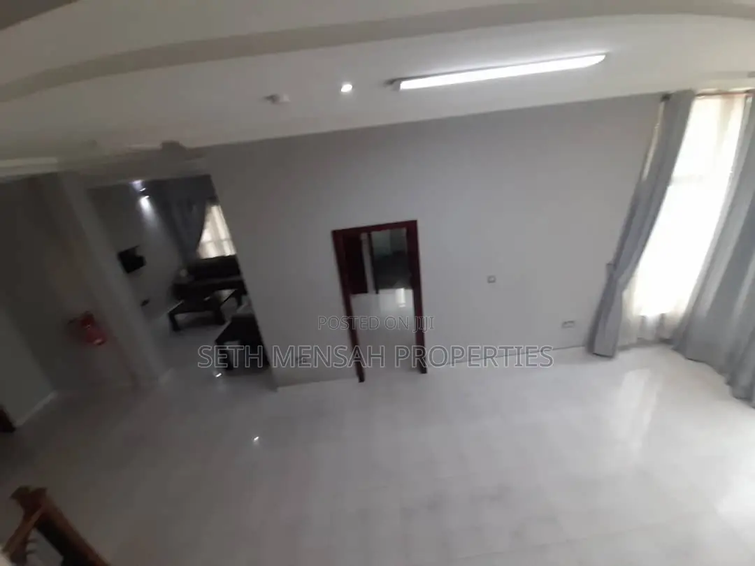 Furnished 5bdrm House in Skm Property, Cantonments for rent