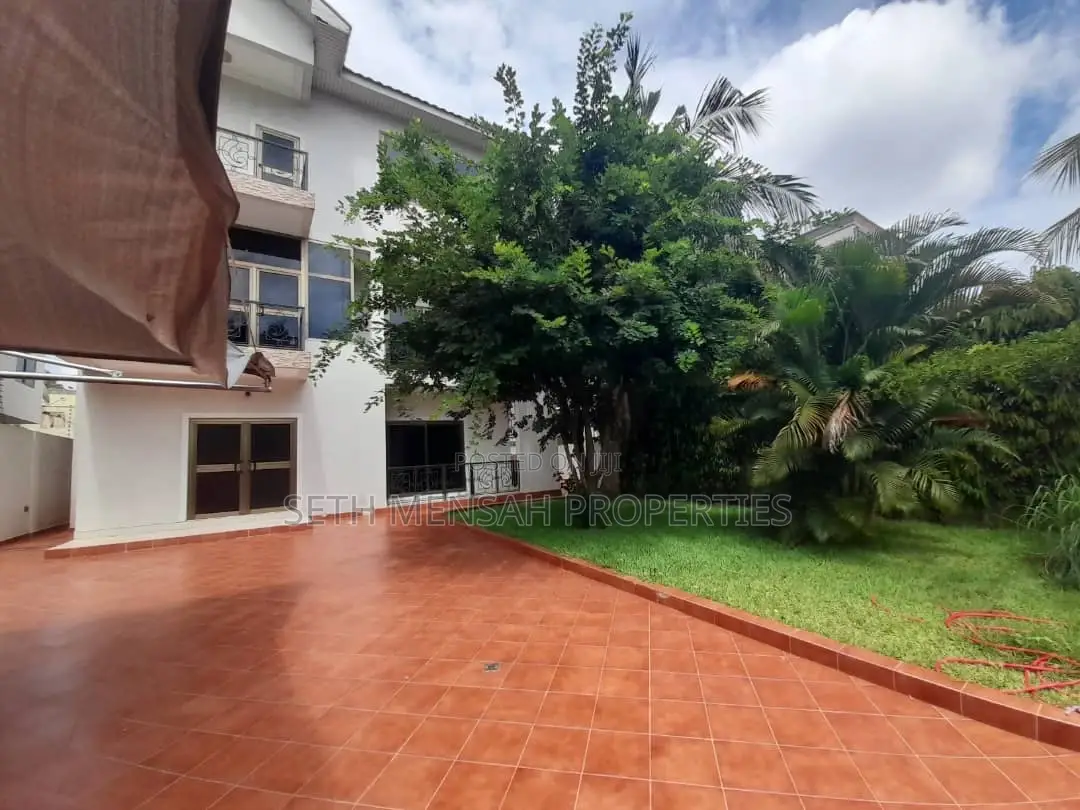 Furnished 5bdrm House in Skm Property, Cantonments for rent