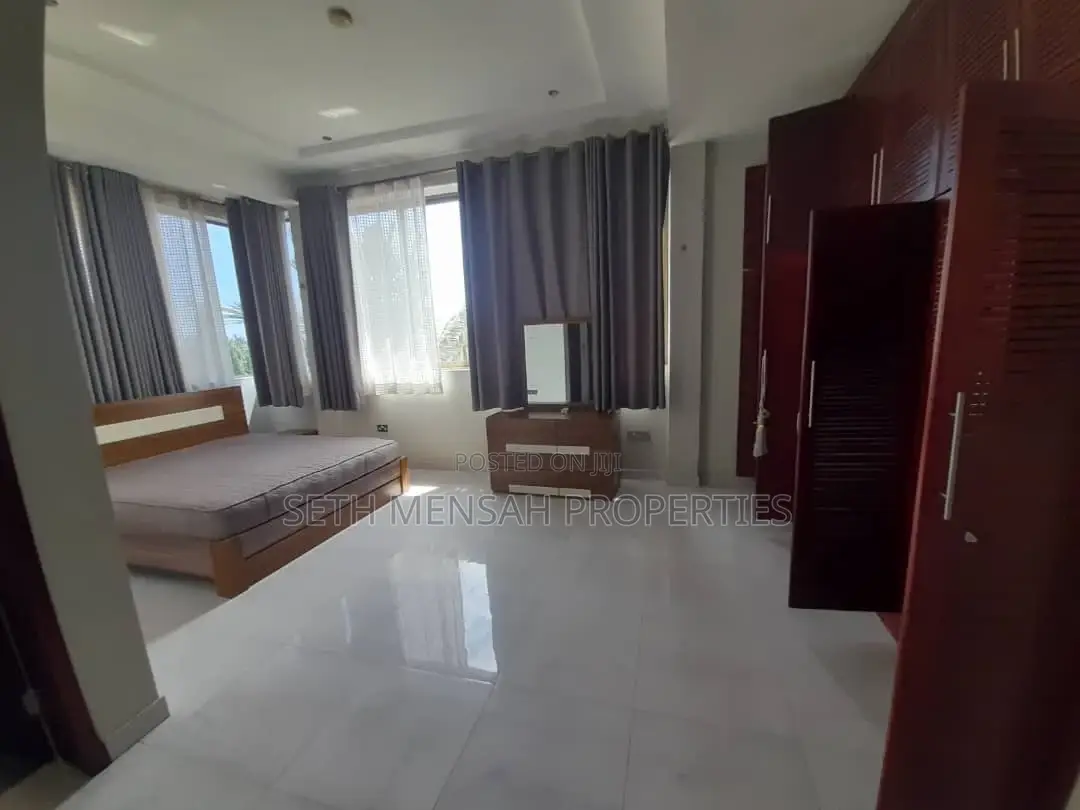 Furnished 5bdrm House in Skm Property, Cantonments for rent