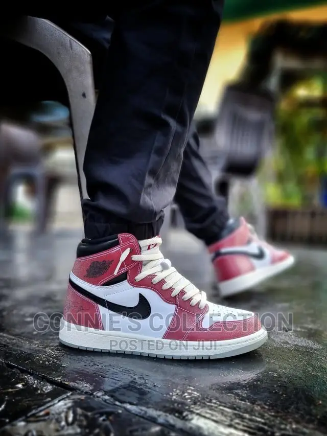 Jordan 1 Retro High (Trophy Room)