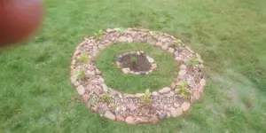 Landscaping,Hedge Edge Trimming,Lawn Mowing Maintenance