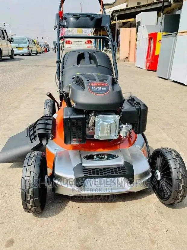 Landscaping,Hedge Edge Trimming,Lawn Mowing Maintenance