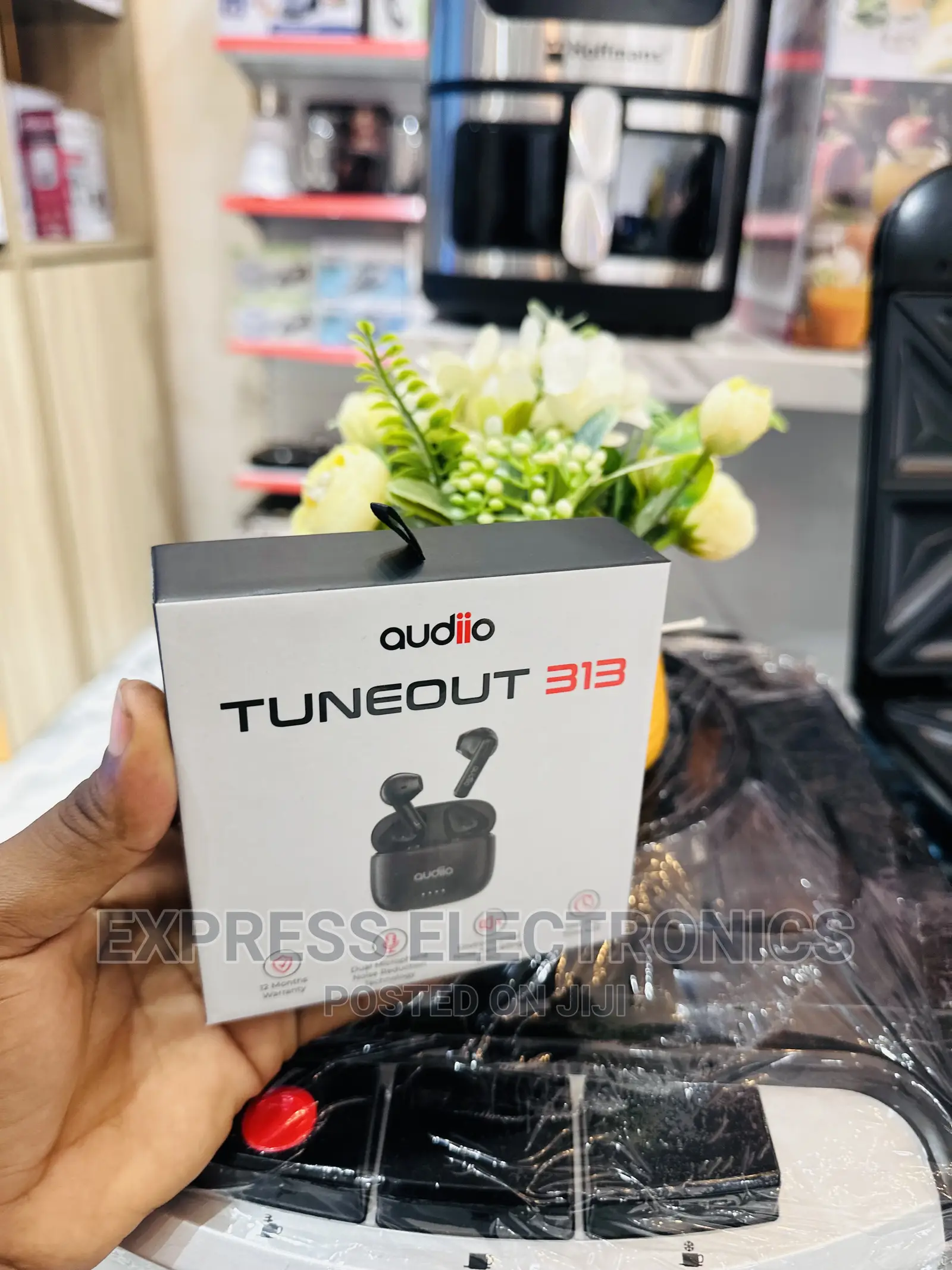 Authentic Sleek Black Audiio Tuneout 313—
