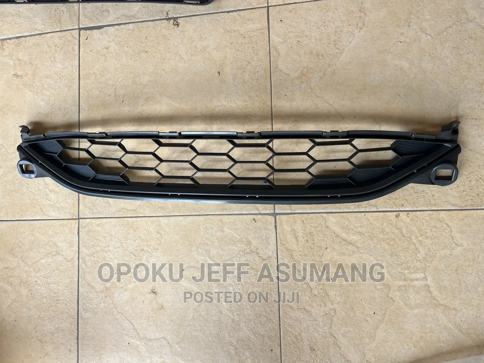 CRV 2016-2018 Lower Grille