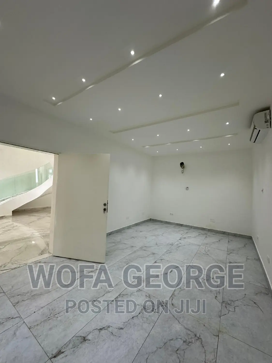 4bdrm Apartment in Hills, East Legon for sale