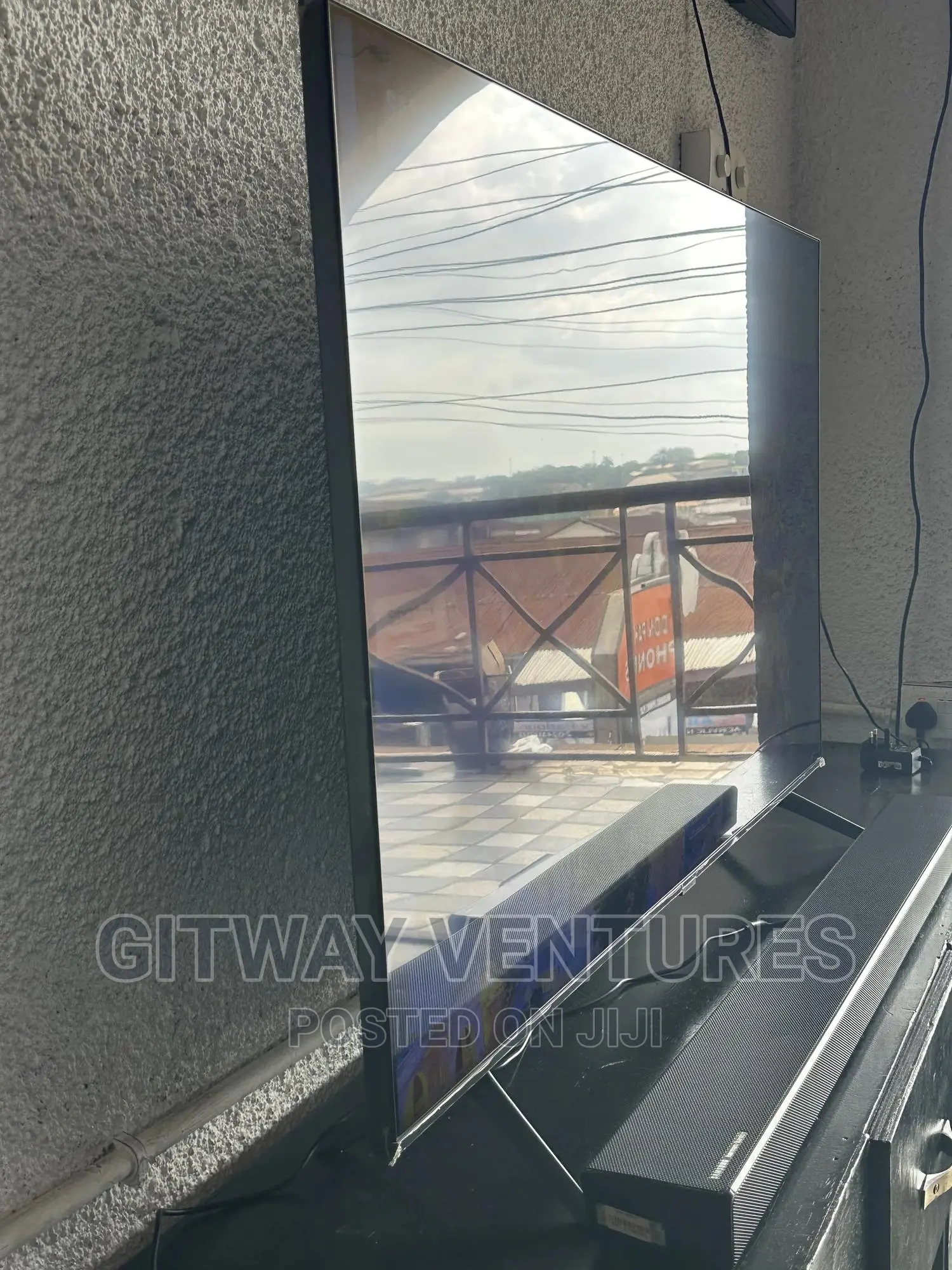 Uk Used Samsung 65inch Crystal Uhd Smart Satellite Tv