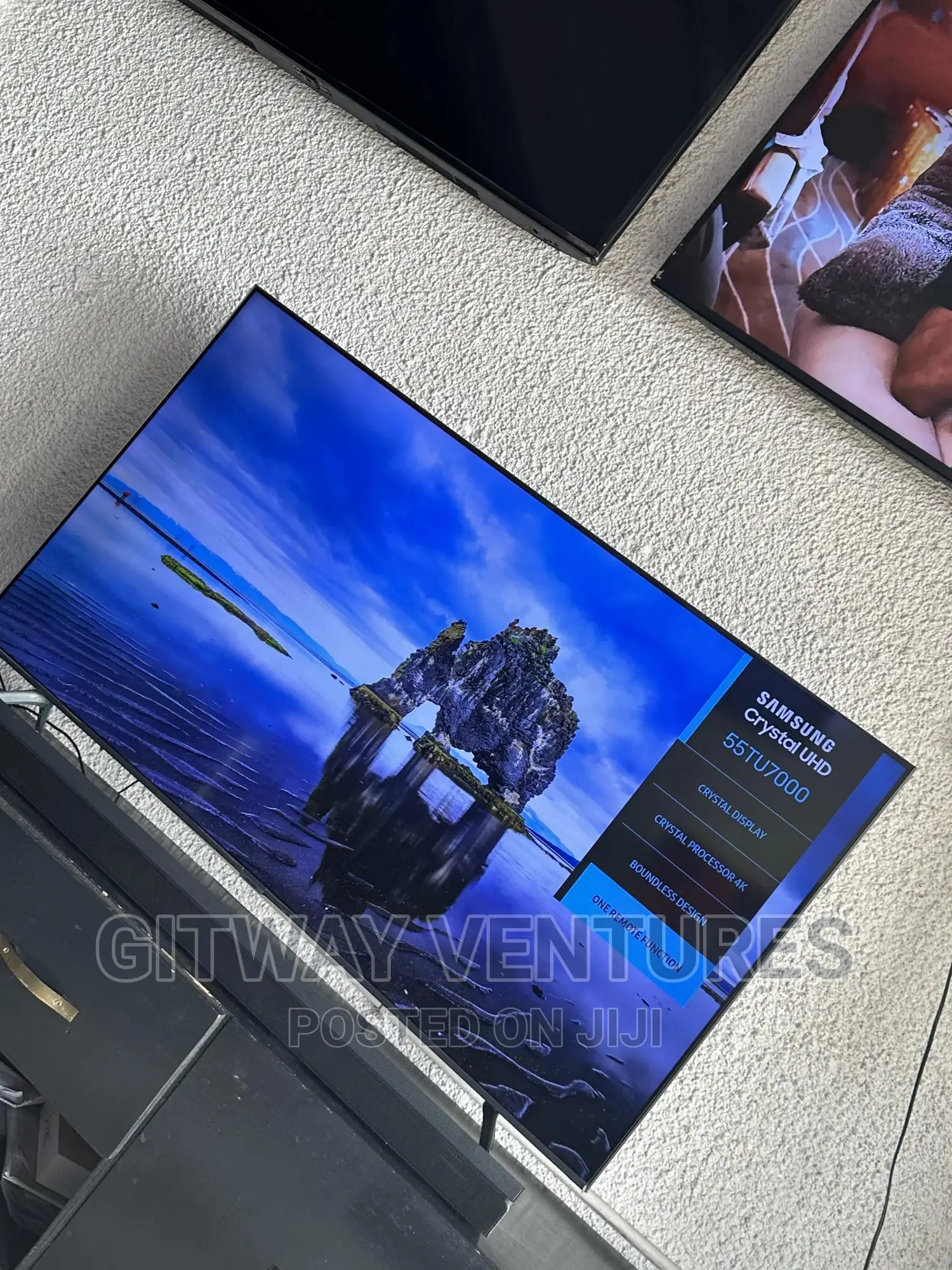 Uk Used Samsung 65inch Crystal Uhd Smart Satellite Tv