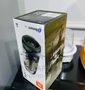 Classic Designed JBL Flip 6 Bluetooth Speaker(Army Green).
